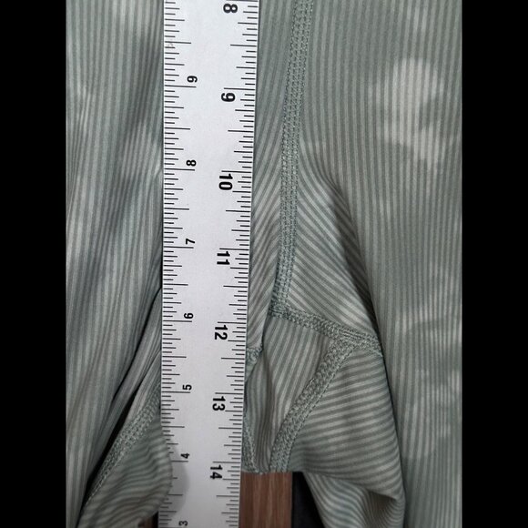 New Fabletics Pants XXL / 1X Green Tie Dye Ribbed Boost High Rise 7/8 Leggings - Picture 4 of 9